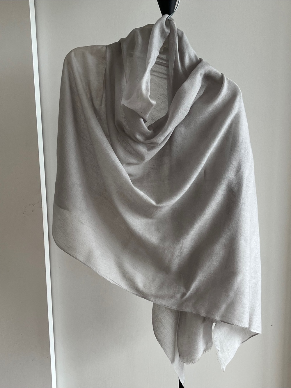 Silver Gray Large Scarf Shawl Soft Woven Wool & Cotton Like Feel 32" x 80" EUC
